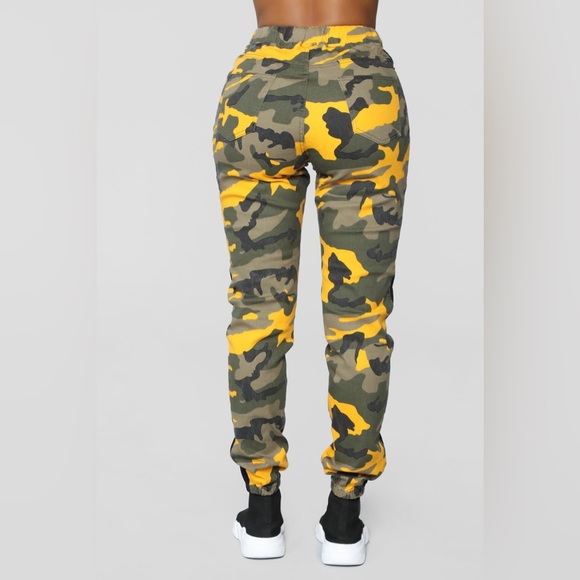 Fashion Nova Cadet Kasey Cargo Joggers - Yellow Black Medium - Picture 6 of 10